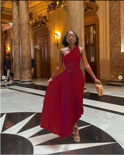 One Shoulder Sleeveless Dress