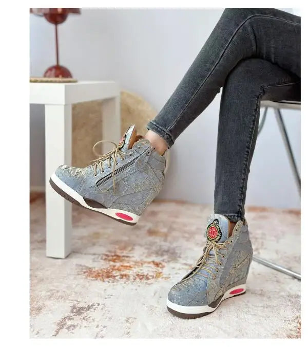 Platform Round Toe Wedge Boots