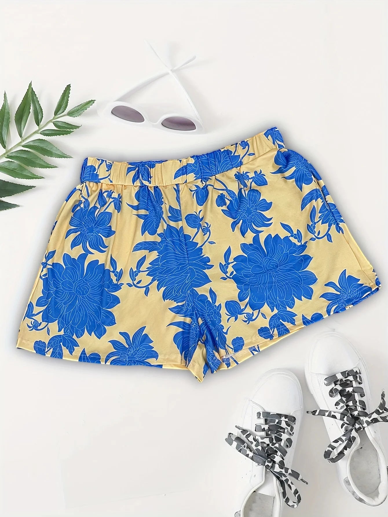 Floral Print Shorts Two-Piece Set