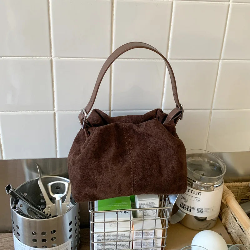 2025 Suede Bucket Bag Boho Faux Leather Crossbody Purse Women Retro Shoulder Tote with Adjustable Strap Daily Grunge Handbag