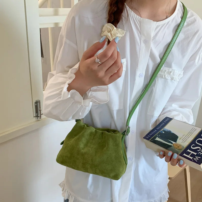2025 Suede Bucket Bag Boho Faux Leather Crossbody Purse Women Retro Shoulder Tote with Adjustable Strap Daily Grunge Handbag
