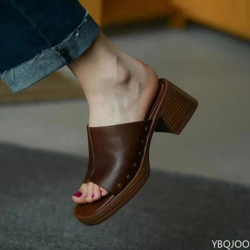 Women High Heels Fashionable versatile Shoes Women leisure comfortable Beach shoes Summer Thick Sole Anti Slip Retro Slippers