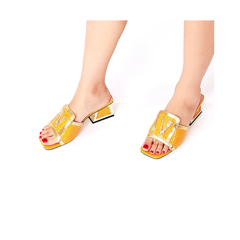 Women's High Heel Dress Sandals with Clutch Purse Set Sparkling Crystal V-Strap Party Sandals for Wedding Evening, Prom Non-Slip