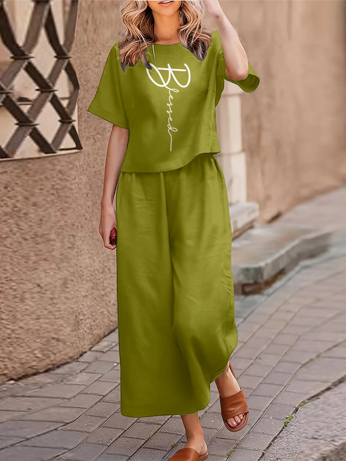 Plus Size Women's Casual Two-piece Set Suit Printed Short-sleeved T-shirt Trousers Two-piece Set Loose Crewneck